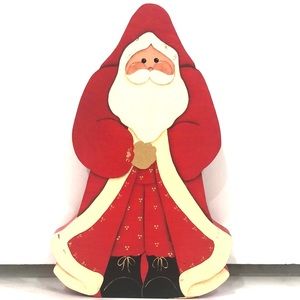 Vintage wooden Santa Claus decor
